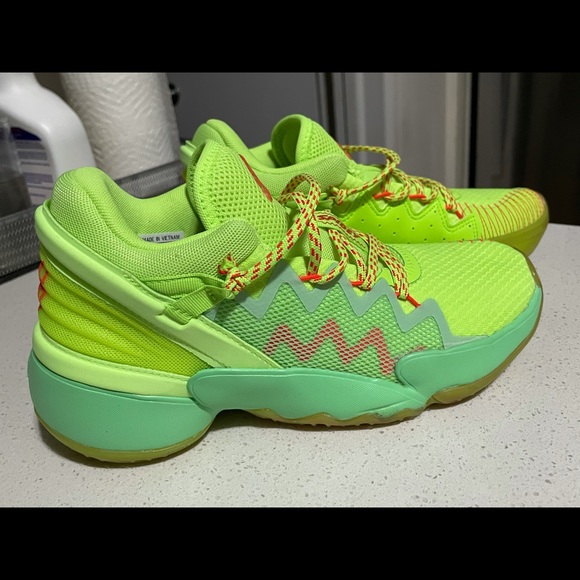 D.O.N ISSUE #2 MARVEL SPIDEY SENSE SHOES-Size 5 - Picture 3 of 10